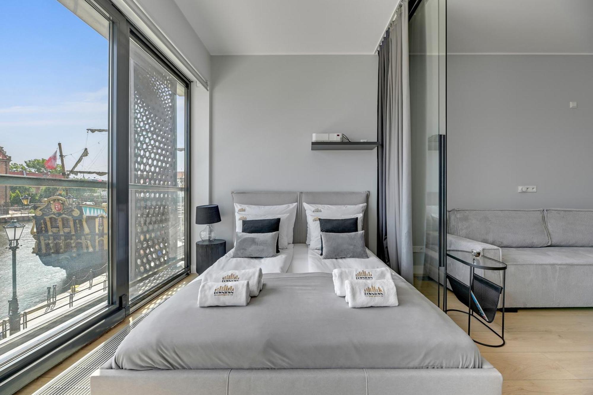 Symfonia Amazing River View Apartment By Downtown Apartments グダニスク エクステリア 写真